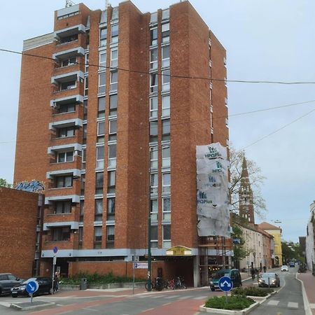 City Apartman Segedin Dış mekan fotoğraf