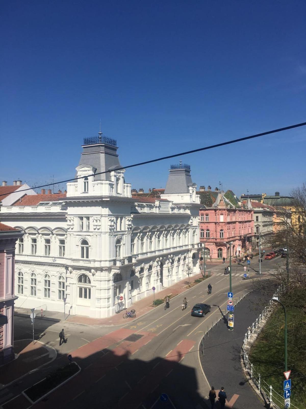 City Apartman Segedin Dış mekan fotoğraf